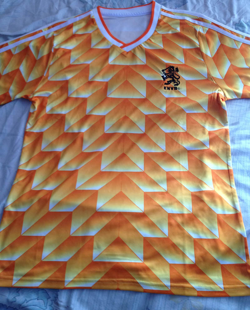 High-quality-Holland-1988-European-Cup-home-Orange-jersey-Netherlands-Retro-jersey-football-Shirt-Gullit-van.jpg