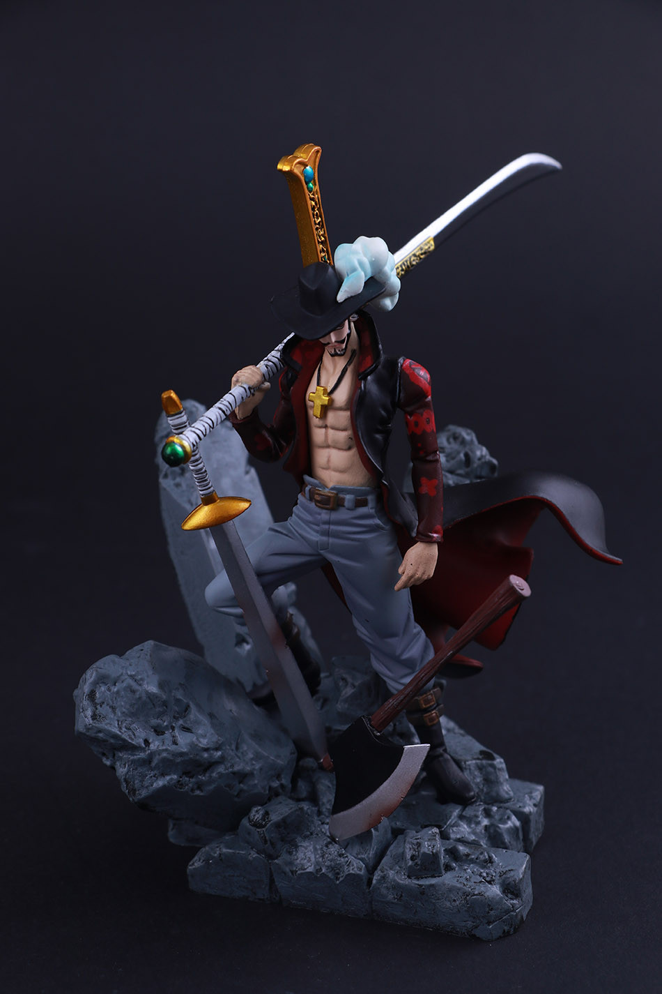 dracule mihawk banpresto