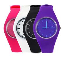 Deporte hombres mujeres Wathces silicona joven jalea del caramelo del cuarzo reloj