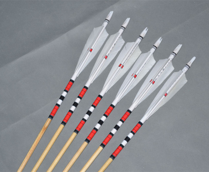 6pcs Traditional Wooden Arrows Hunting Arrow Shooting Target Arrows White Feathers 20 70lbs Hunting Archery Arrows