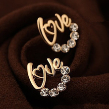 Fashion Accessories 2016 HOT New Arrival Wholesale Cute Gold Plated LOVE Letter Australia Crystal Stud Earrings For Women Gift