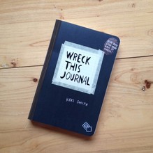 Крушение этого журнала везде по Keri смит 244 страниц английский оригинал книга крушение этого журнала ( черный ) дополненное эд