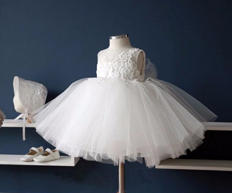 vestidos tejidos para niña con tul
