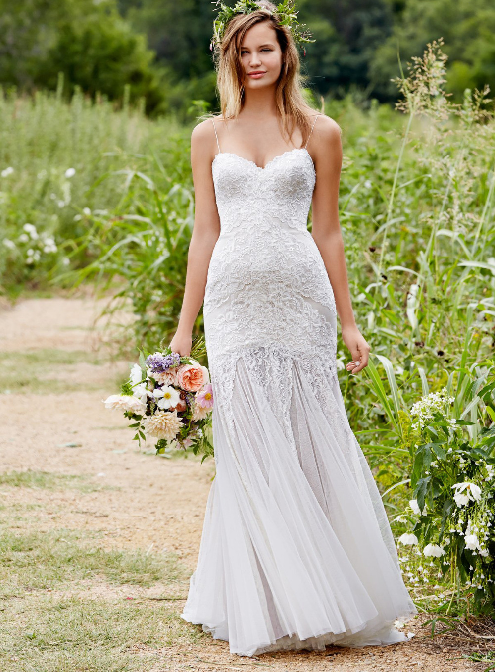 Bare Back Lace Wedding Dresses