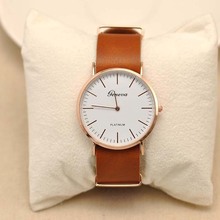 2015 nuevo estilo de ginebra de la correa delgada sencilla escala relojes de hombre