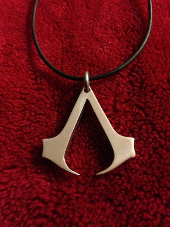 Assassin\'s Creed Necklace, Assassin\'s Creed Video Game Pendant, Aluminum Necklace