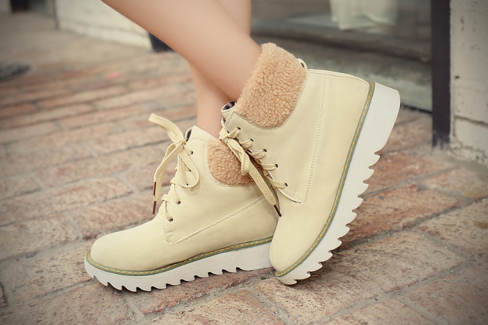 comfortable low heel ankle boots