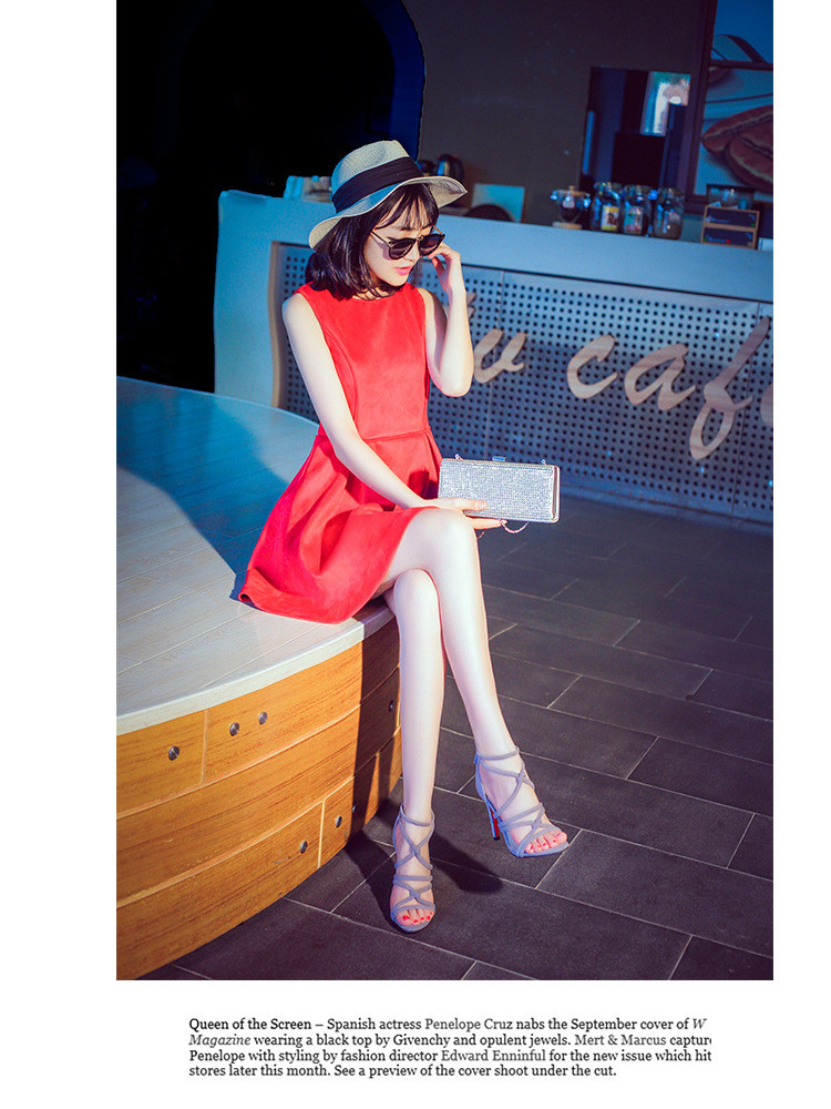 2228563202_1789272305