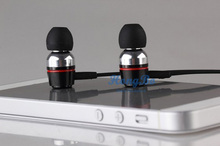 Freeshipping Super bass clear voice earphone Metal Ear Headphones Mobile Computer MP3 Universal 3 5MM headphone