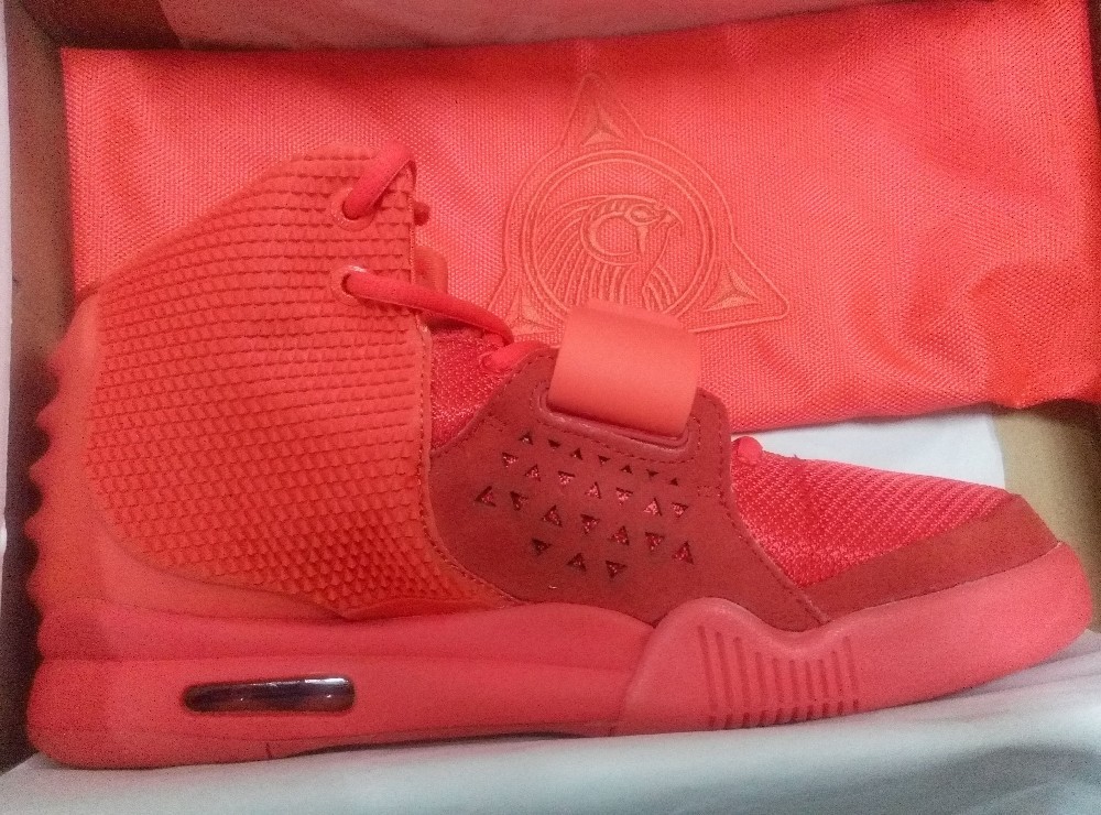 adidas yeezy 2 rosse