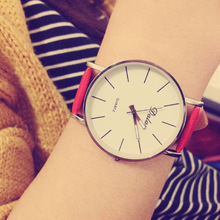 2014 Retro ocasional de la correa de estudiantes varones y mujeres amantes reloj Simple reloj del negocio