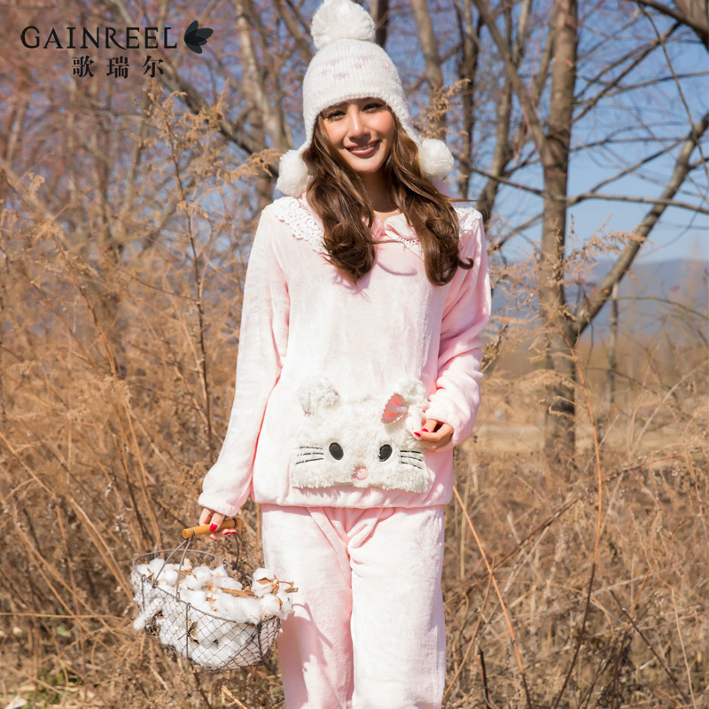 Winter song Riel dream Sangfei cartoon outer wear flannel nightgown sweet long sleeved tracksuit suit