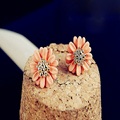 Korean high end jewelry fashion and generous white daisy flower earrings earrings Z1008 Earrings