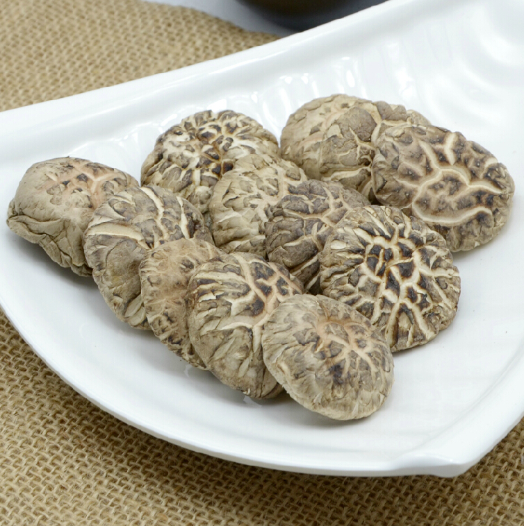 250g flowery  Mushroom production in Fujian China , 100% health food, vacuum packing free shipping