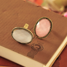 Vintage Oval Opal Simulate Gem Finger Ring Retro Pink Color Ellipse Big Rings for Women