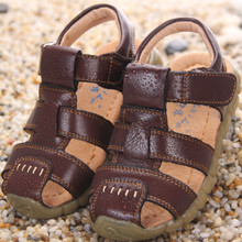 Hot 2016 Children’s new fashion boy’s sandals baby Genuine leather Baotou toddler shoes Beach shoes kids shoes Sports shoes A088