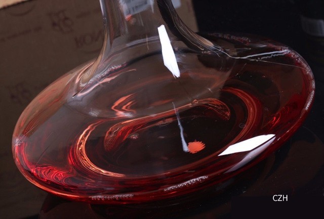 Description Picture 4 of itemHandmade 1500ML Crystal Glass Wine Decanter Aerator Decorative Drinking Flask Barware Tool Dinnerware Ornament Accessories Craft