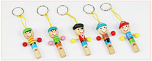 Caliente venta MINI madera silbato de madera del pirata juguetes nuevos de regalo de colores de madera juguetes silbato para los niños precioso llavero muñeca 5 unids/lote TH72