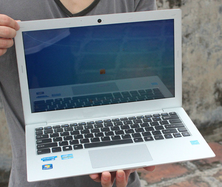 Ноутбук H-Zone Ultrabook Intel Core i5 4 DDR3 RAM 500 HDD HD 1920 x 1080 13.3 HZ-Si5-4G500G ноутбук windows 8 ultrabook qtech 116g 12 intel 4 azerty hdd 500g qt116g