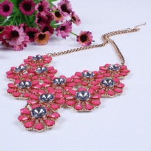 2014 New Arrival Vintage Jewlery Simple Temperament And Fashion Jewelry Resin Crystal Flower Necklace For Women