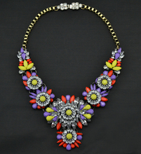XG293 New Hot Fashion 2015 Ultra luxury Flower Necklaces Pendants Multi color Crystal Flower Statement Necklace