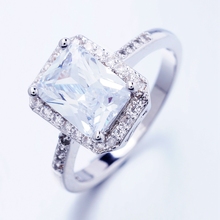 2014 new High-end design Platinum plating white cubic zircon elegant Fashion wedding lady women for rings jewelry  X0040