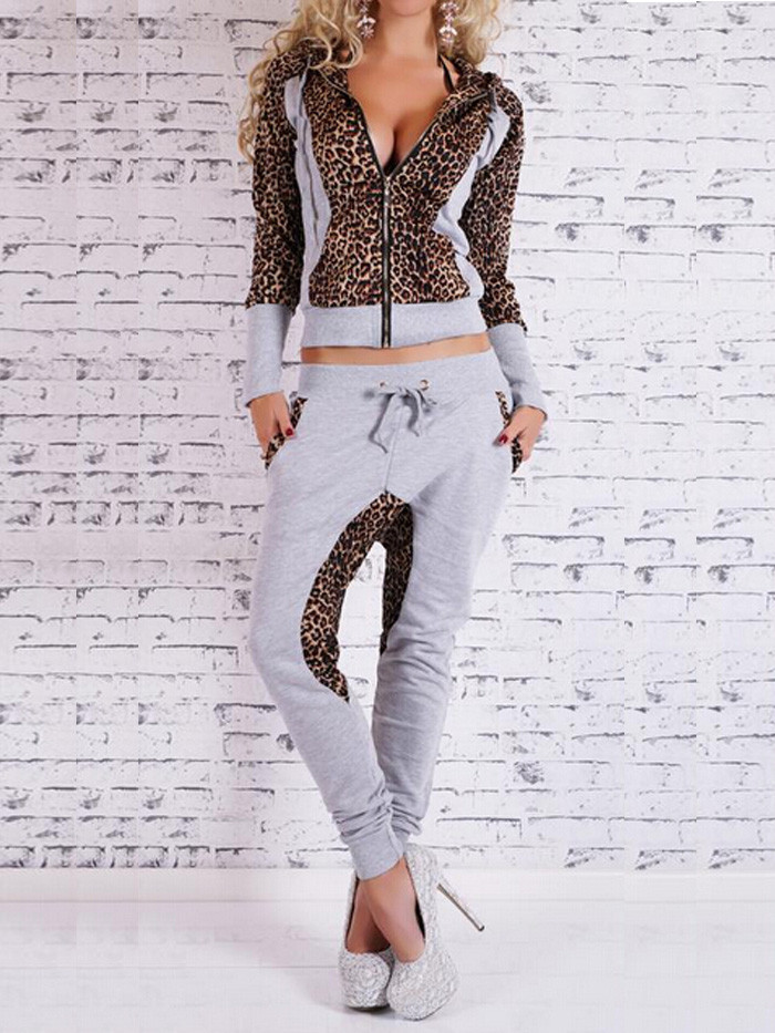 casual-gray-leopard-prints-hooded-coat-with-long-trousers-19001411-700x933-5