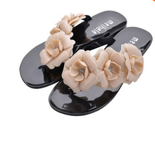 2016 New FASHION Summer Hot Women Sandals With Beautiful Camellia Flower Sweet Flip Flops Free Shipping