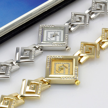 Moda totalmente enjoyada Elegent del análogo de cuarzo de la muchacha cuadrada de pulsera catenaria de la mano reloj del oro correa de plata relojes mujer