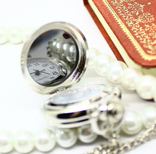Europe and the United States selling concise fashion small Enamel Black Pentagram flowers quartz Pocket Watch