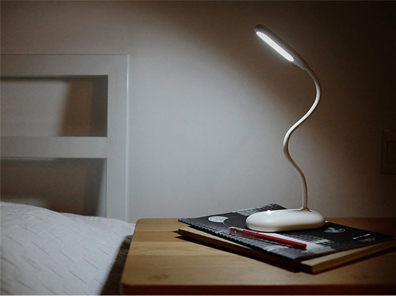 Portable Desk Lamp12