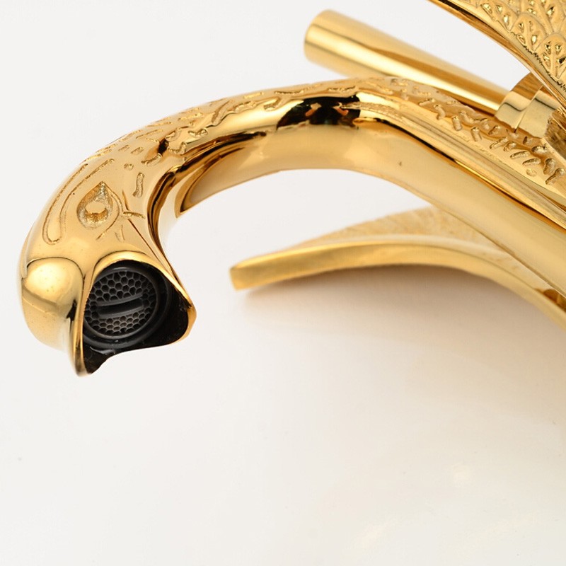 2019 Wholesale Gold Finish Luxury Swan Shape Brass Basin