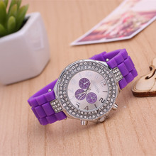 2015 Geneva brand new quartz watch casual fashion ladies watches Silicone strap diamond gift table 