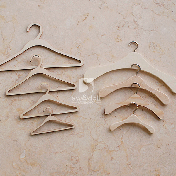 1/3.1/4.1/8.1/12 doll Accessories for BJD/SD .BJD doll Hangers.not include doll and other accessories
