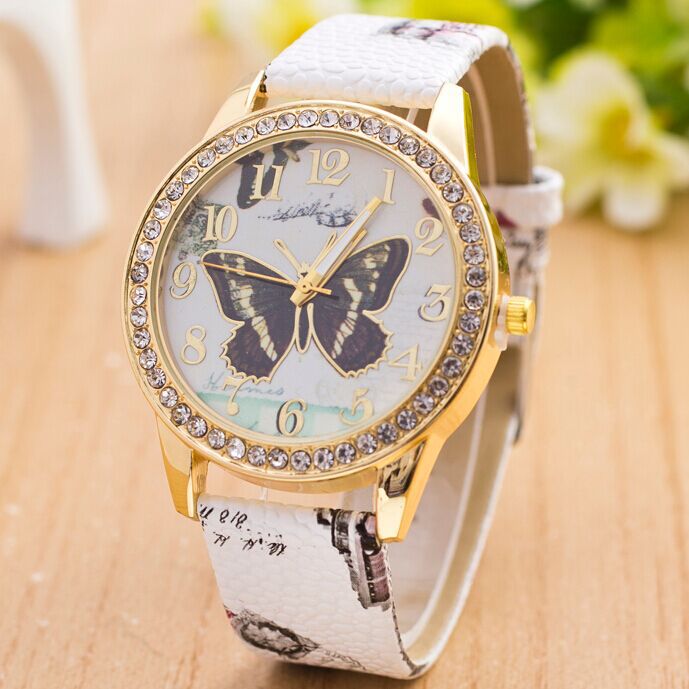 Гаджет  2015 New Fashion Casual Watch Women Ladies Ethnic Retro Cute Butterfly Floral pattern PU Leather Quartz Wristwatch Relogio Hour  None Часы