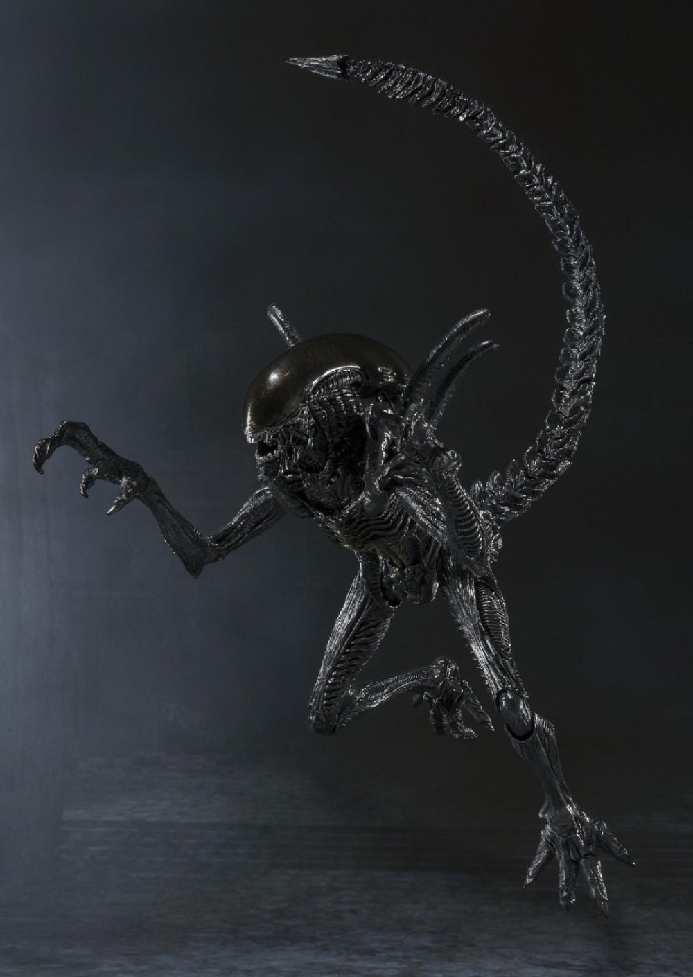 -Alien-VS-Predator-Original-BANDAI-Tamashii-Nations-SHM-S-H-MonsterArts-Toy-Action-Figure-Alien.jpg