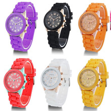 2014 Unisex Women Ladies Boys Girls Geneva Silicone Jelly Golden Quartz Wrist Watch L05595