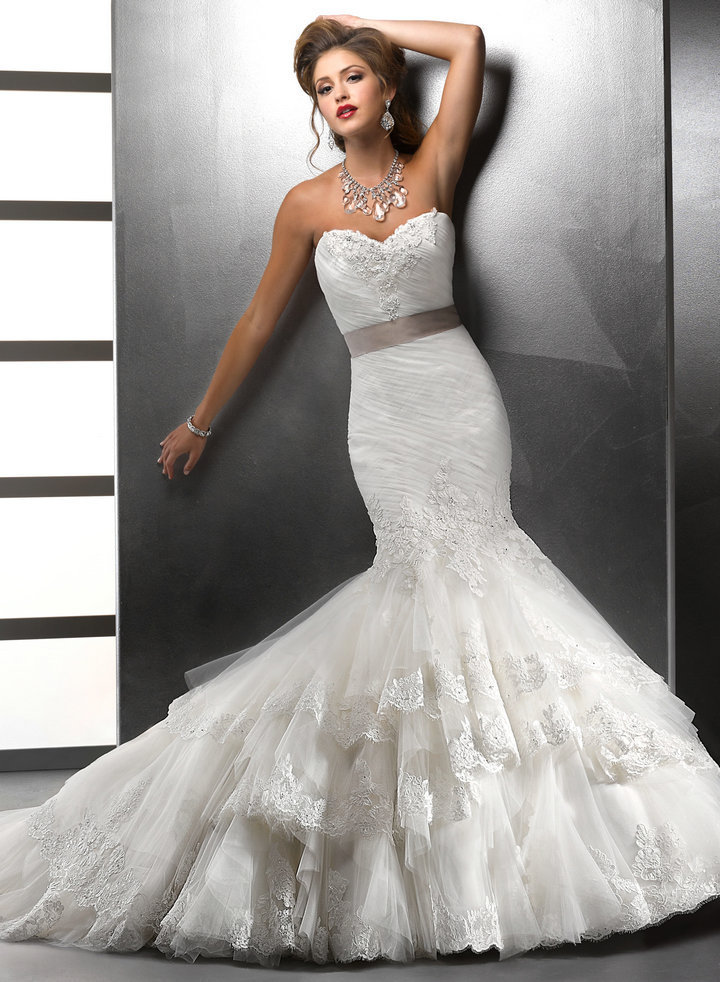 Robe de mariée on Pinterest Robes, Mariage and Bustiers
