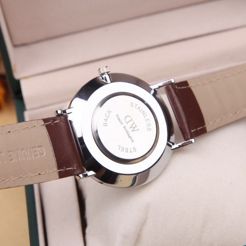 Buy of daniel wellington watch - In stock
