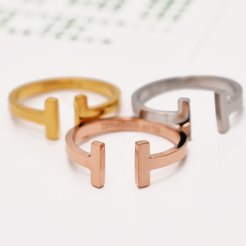 Lose Money Promotion Wholesale Titanium Steel Rose Gold Plated Anti allergy TIF Adjustable Couple Ring Woman
