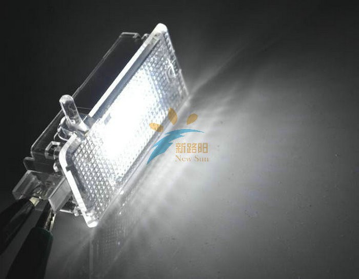 LED-glove-box-light-lamp-E46-E53-x5-E81-E82-E83-X3-E84-x1-E87-E88
