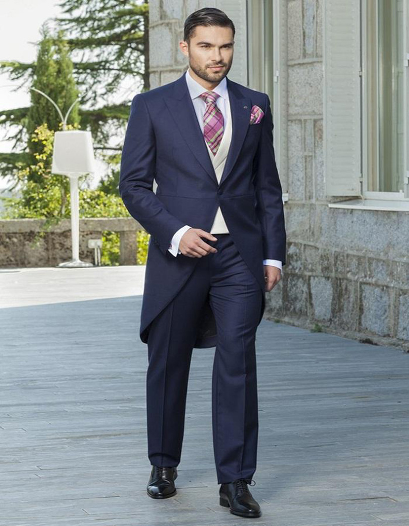 Navy Blue Mens Suits Wedding Suits For Men Peaked Lapel Mens Tailcoat Groomsmen Suits One Button (jacket+pants+vest+tie)