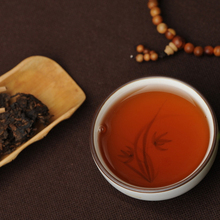 The local people s favorite puer tea Old Menghai ripe puer tea Cake 357g famous Brand