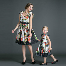 Brand Summer Family Matching Outfits Mother Daughter Dresses Fitted Baby Women Dress Family Look Girl Clothes