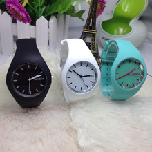Free shipping 2015 Fashion Ice cream color Ultra-thin fashion gift silicone watch Geneva silicone Wristwatch     W212