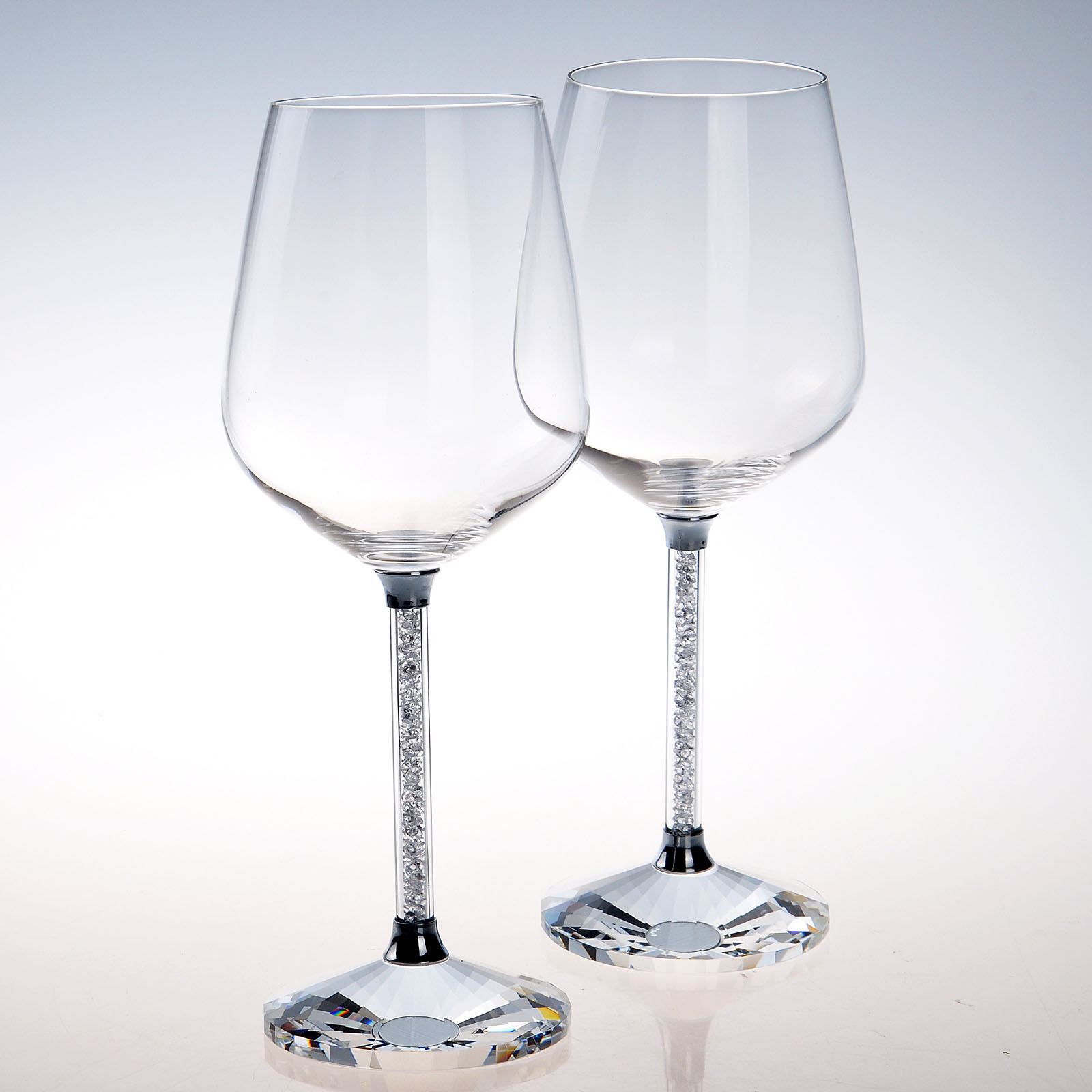 Free shipping Elegant Crystal Wine Glass Pair of two White or Red Wine