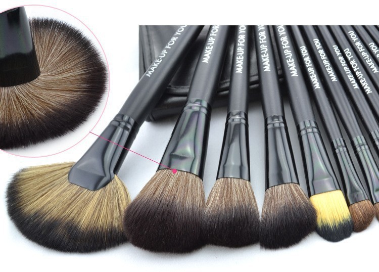 Makeup Brushes (24)
