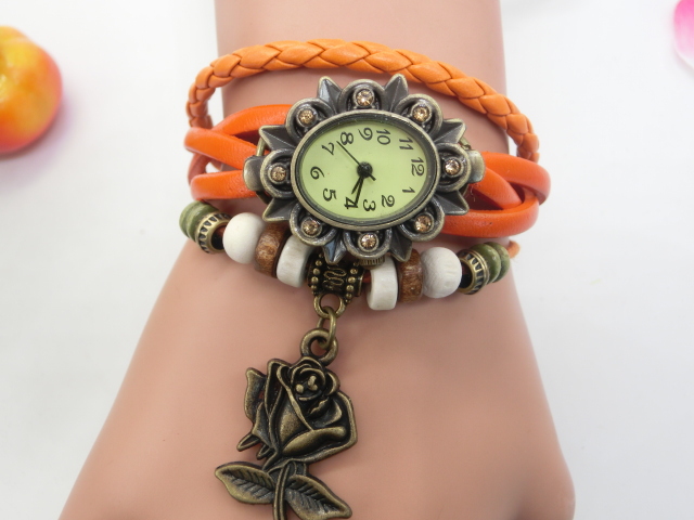 New Vintage Quartz Watchs rose Pendant Synthetic Leather Bracelet Watch women quartz watch seven color customizable