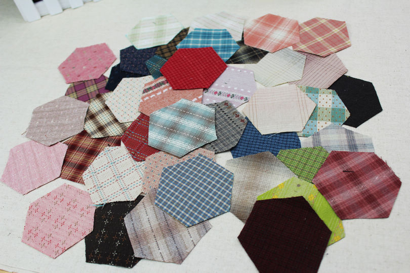 Description Picture 6 of itemGrandmother garden hexagon Yarn-dyed fabric 3.8cm DIY Handmade patchwork quilts 100 pcs/lot cotton countryside Stripe