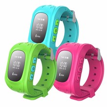 2016 Smart Kid Safe GPS Watch Wristwatch SOS Call Location Finder Locator Tracker for Kid Child Anti Lost Monitor Baby Gift Q50